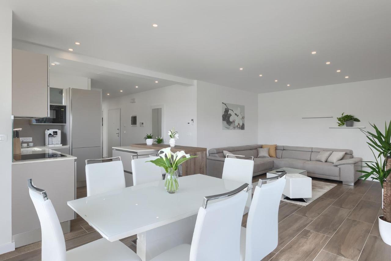 Exclusive Apartments Ellen & Micol-With 3 Free Mountain Bikes Pjescana Uvala Exteriér fotografie